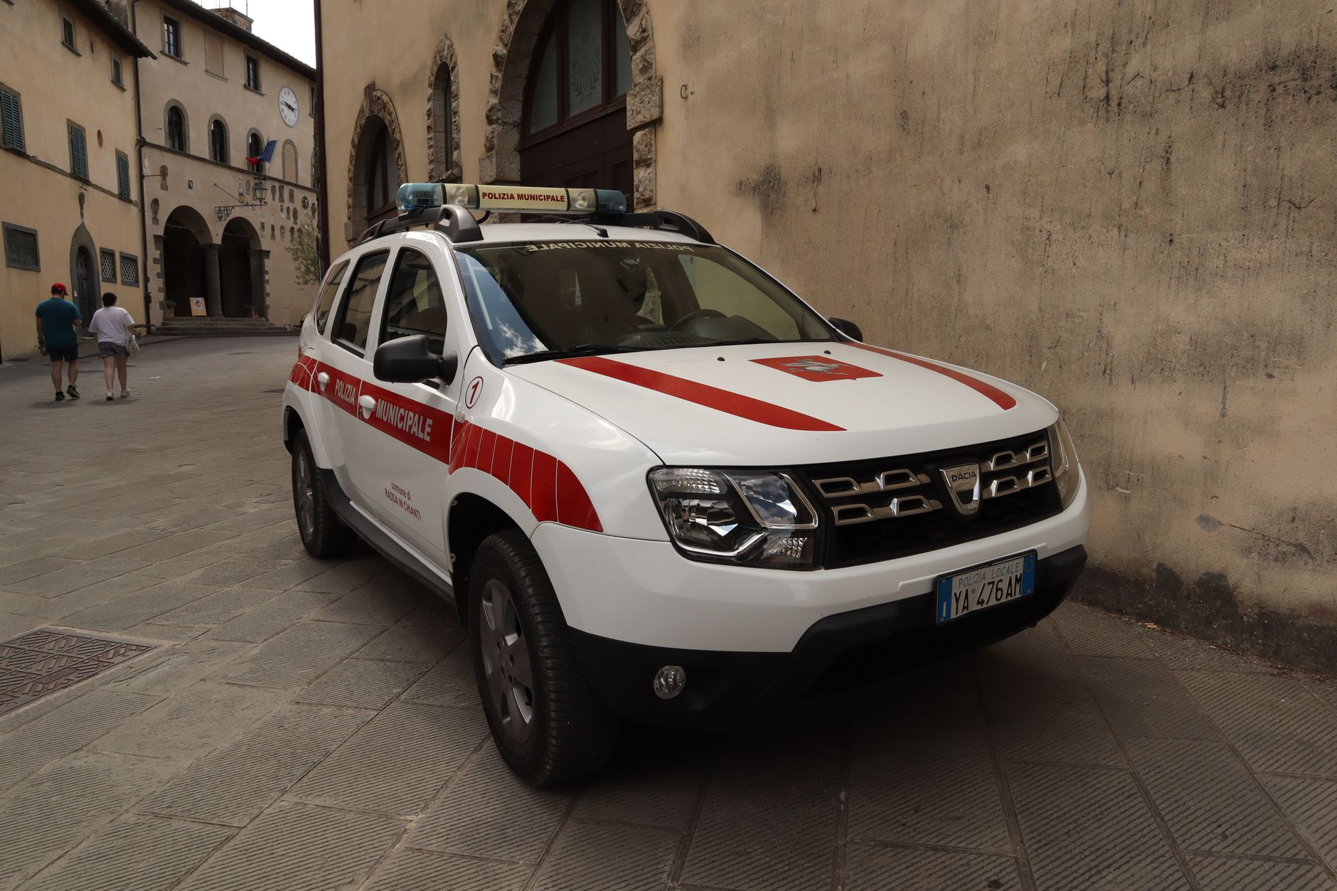 Renault Duster Hybrid